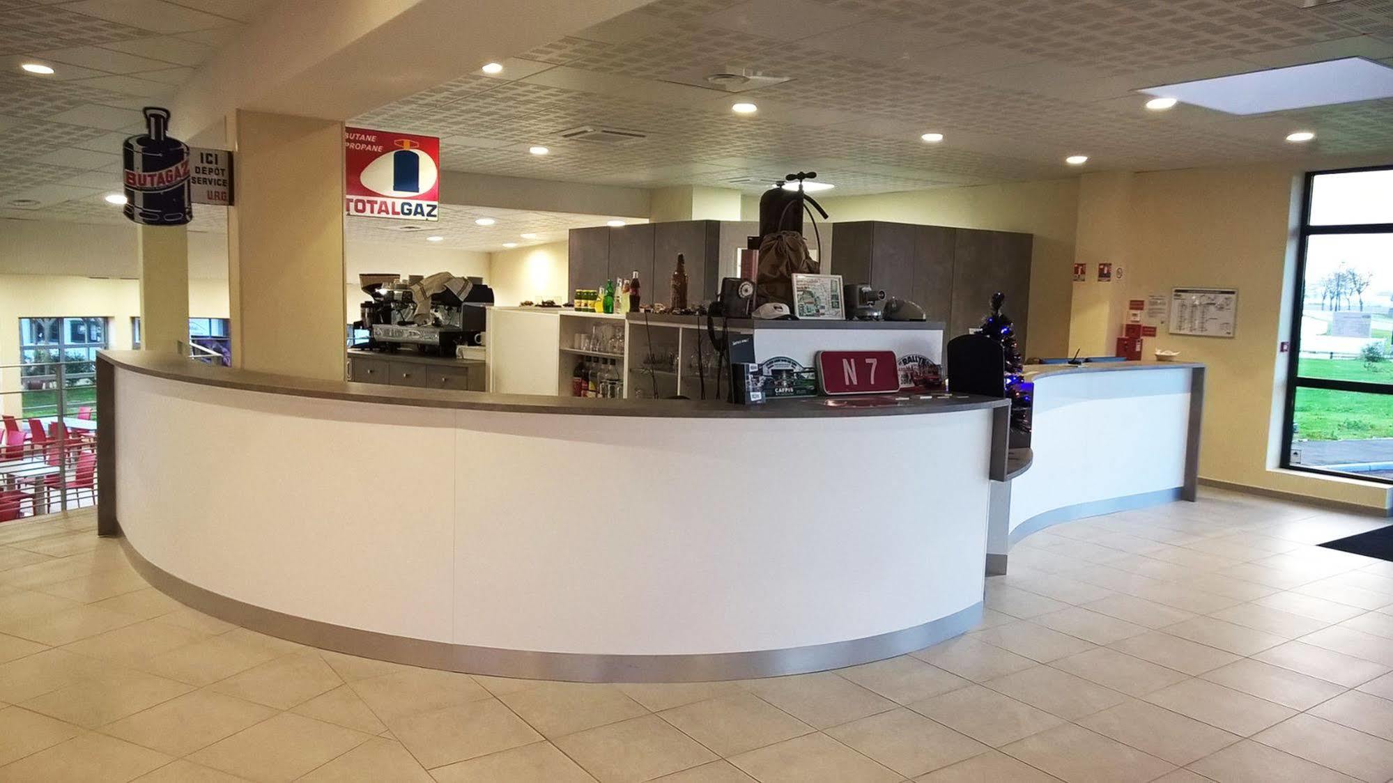 Brit Hotel Montargis Mormant-sur-Vernisson Dış mekan fotoğraf